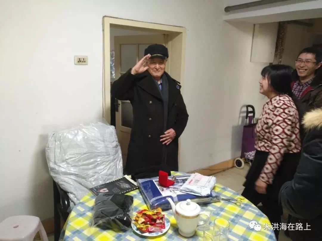 “发财中国年”，辽宁20位百岁抗战老兵向全国关爱老兵志愿者拜年