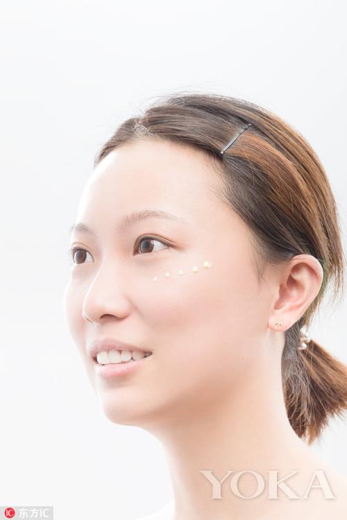 38岁韩雪素颜现身,韩雪素颜上节目的照片