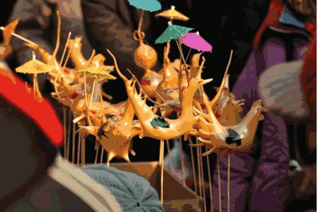 驻马店的打铁花表演时间,赏花灯表演