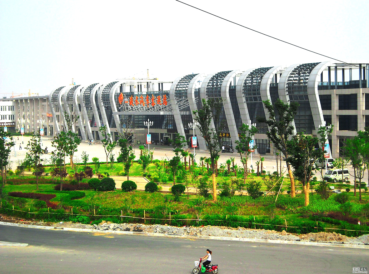 春运返乡路上的贴心服务,春运将至各部门多措并举保障出行