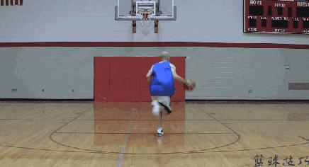 哈登迷踪步,篮球哈登欧洲步过人教学