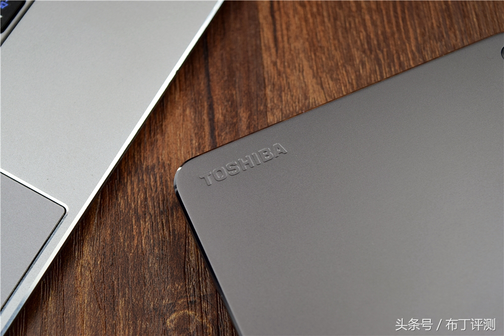 移动固态硬盘推荐东芝移动硬盘,东芝品牌移动硬盘买哪款好