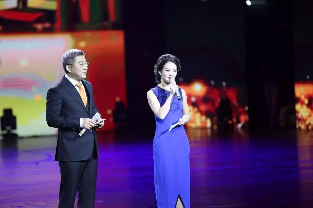 点赞！鄂尔多斯在这场足球盛典中获得集体、个人14项大奖！