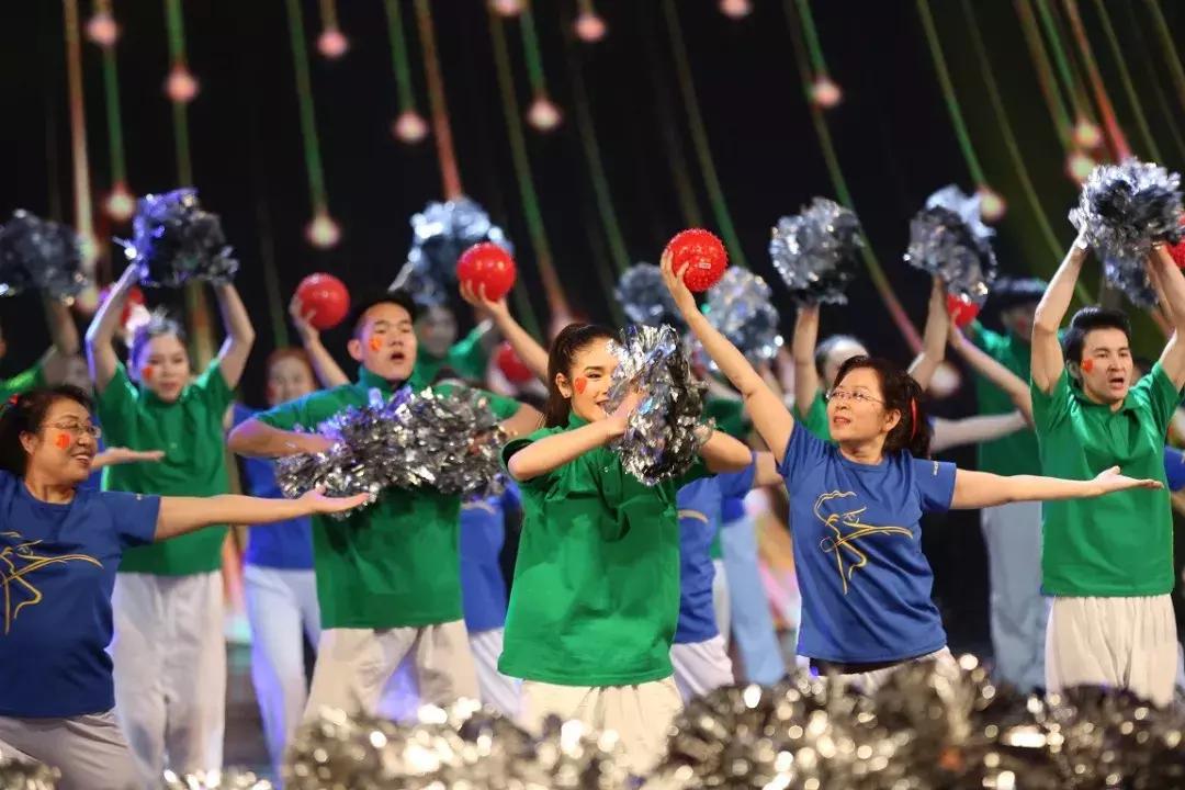 点赞！鄂尔多斯在这场足球盛典中获得集体、个人14项大奖！