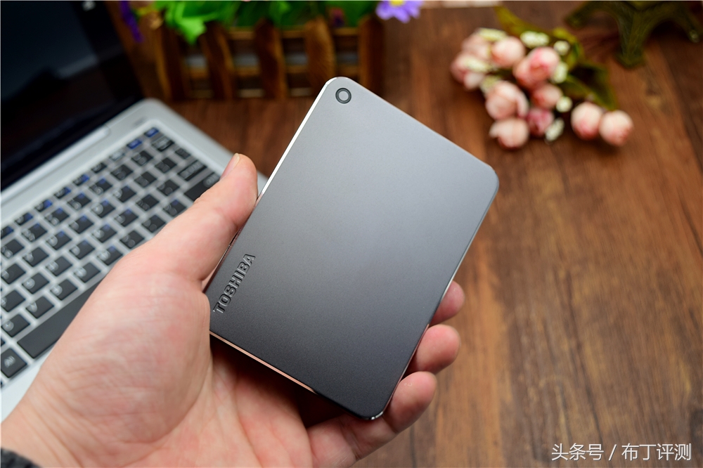 移动固态硬盘推荐东芝移动硬盘,东芝品牌移动硬盘买哪款好