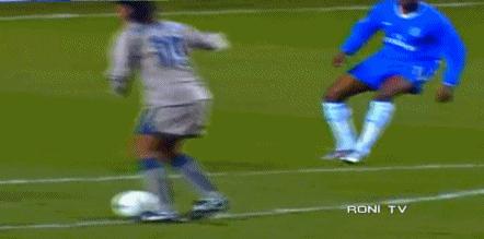 足球小将小罗原型,足球小将拿度尼和米迦勒