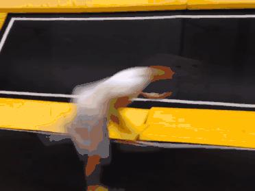 生命遭遇重大变故后，22岁英伦小伙诠释对足球的热爱