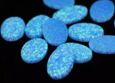 天然欧泊和人造欧泊对比图片,如何分辨欧泊的品相和价格