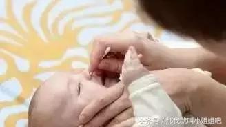 新生儿鼻子有鼻屎怎么清理最有效,新生儿鼻子有鼻屎怎么清理小妙招