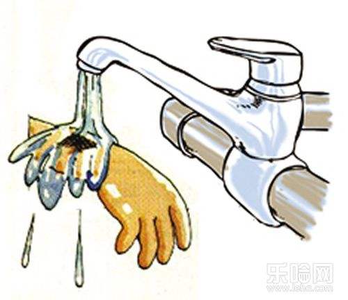 女婴被开水烫伤怎么办,25天新生儿被开水烫伤