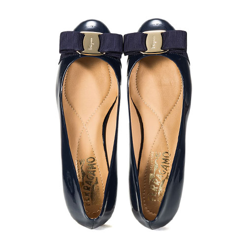 salvatoreferragamo鏄ュ,ferragamo鍏ㄦ柊鏃╂槬绯诲垪