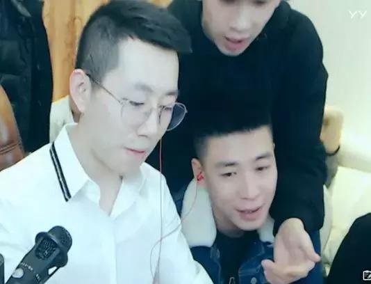 网红王小源生日庆典,利哥携众舞帝主播现场祝福,快手YY大咖齐聚