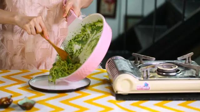 欧洲特别火爆的意面教程,改良青酱意面的做法