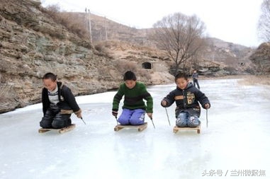 过年的新鲜科技玩意很便宜,过年时我们玩什么