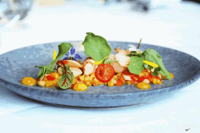 在艺术馆里吃饭是一种怎样的体验,在美术馆里面吃料理