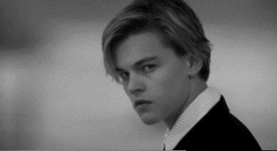 男生发型头发少软,男生头发又少又软如何烫发