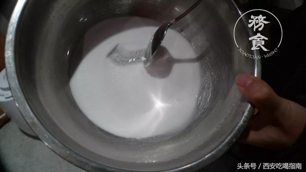 正常藕粉冲熟后应是什么颜色的,正宗无添加的藕粉是什么颜色