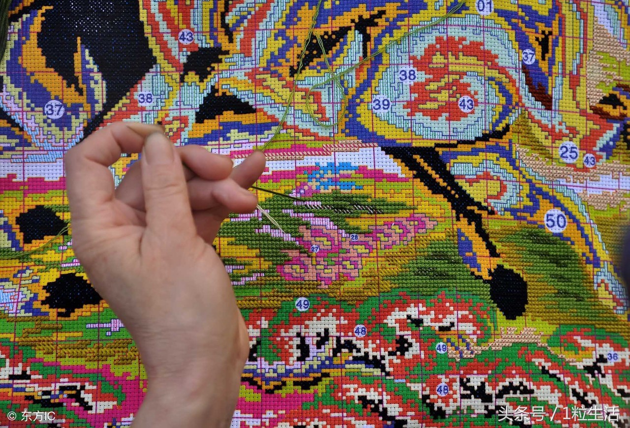 十字绣绣好的沾水了怎么补救,十字绣弄脏怎么洗最好视频