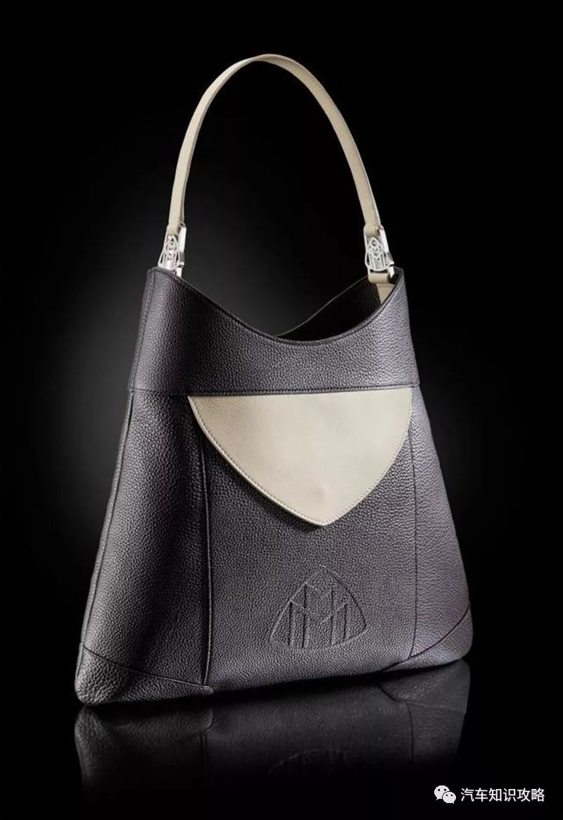 劳斯莱斯的伞凭什么值20万,劳斯莱斯的伞和迈巴赫伞的区别