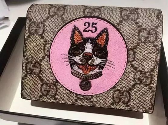 辣眼睛!你们国际大牌是不是对中国狗年有什么误解?