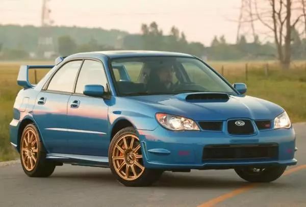 速度与激情斯巴鲁翼豹wrxsti,翼豹sti差不多的车