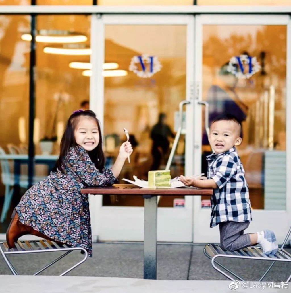 为了这口蛋糕，有人等了5小时，队伍长到连警察都出动