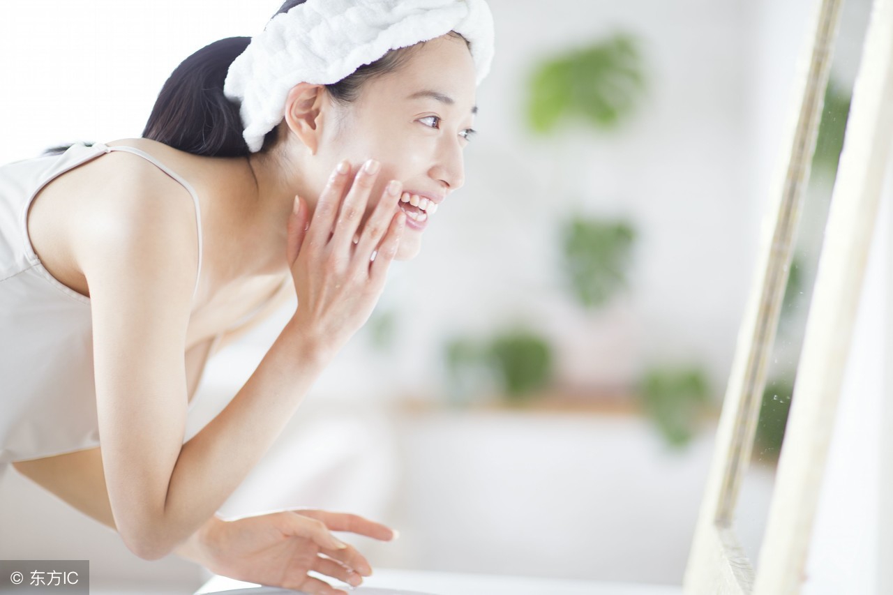 女人面色浮肿,女性脸部浮肿吃什么药