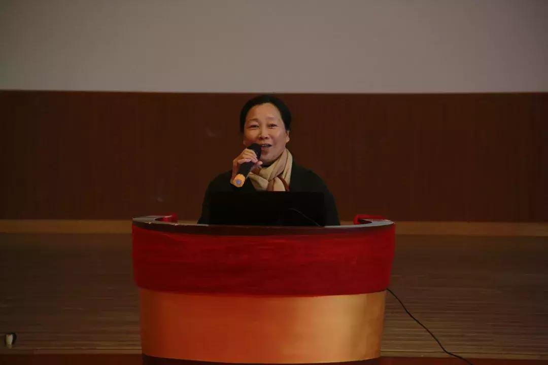 都江堰：「别样的辞旧迎新」专业做教育，用心讲故事