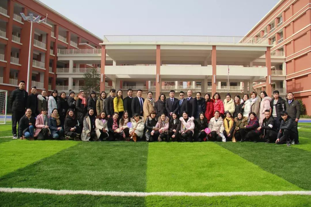 都江堰：「别样的辞旧迎新」专业做教育，用心讲故事