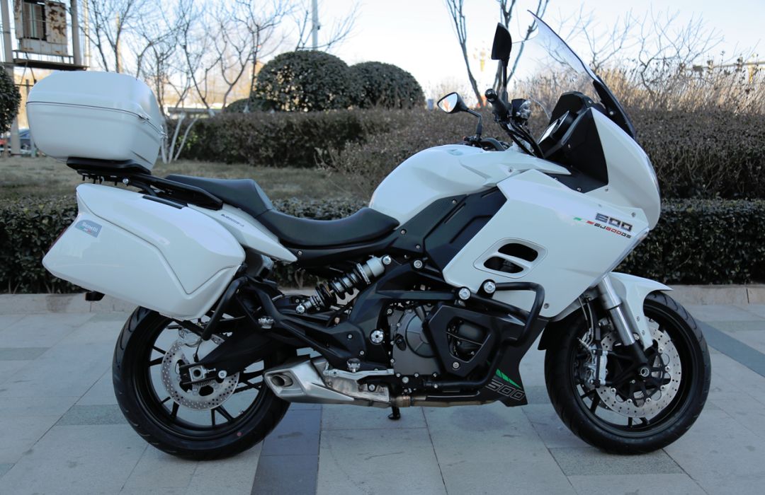 贝纳利黄龙600巡航版测评,贝纳利黄龙600巡航版评测