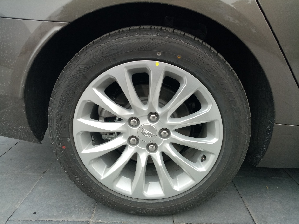 凯迪拉克xt-5用车感受,凯迪拉克xts3.6l百公里油耗多少