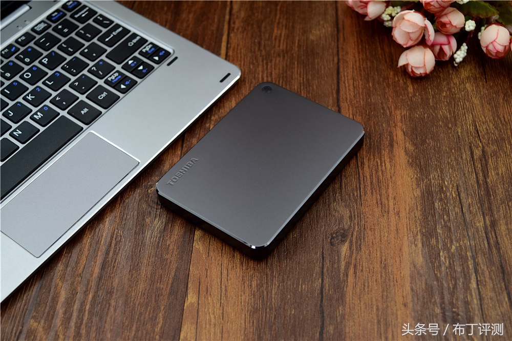 移动固态硬盘推荐东芝移动硬盘,东芝品牌移动硬盘买哪款好