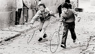 过年的新鲜科技玩意很便宜,过年时我们玩什么