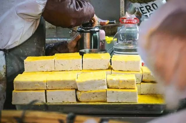 在武汉，过年囤货是一道养肉题