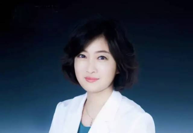 杨幂说熬夜要用多少钱的化妆品,杨幂用的护肤品品牌