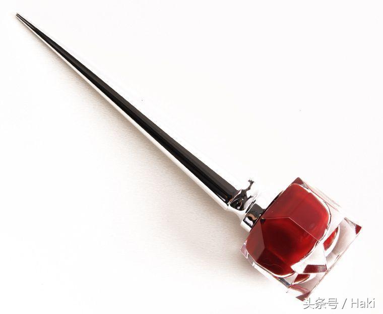 秋冬黄皮显白指甲油,冬季指甲油高级显白雾霾蓝