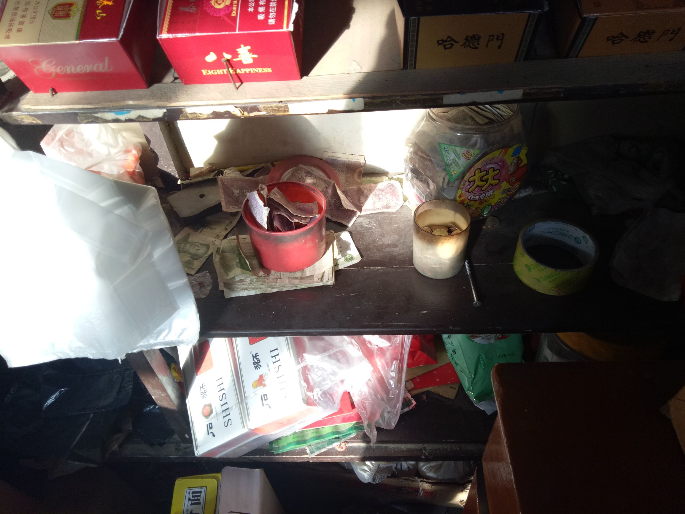 小卖铺，大诚信，盲人小卖部，没人短过钱