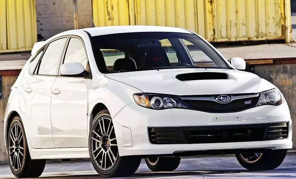 速度与激情斯巴鲁翼豹wrxsti,翼豹sti差不多的车