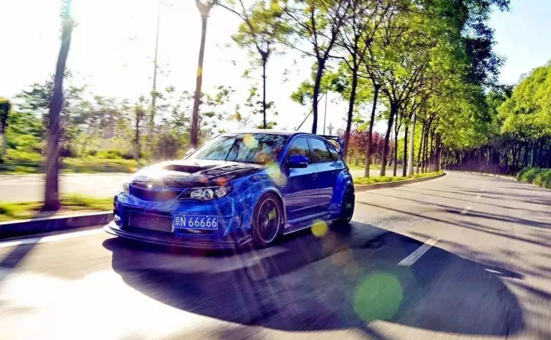 速度与激情斯巴鲁翼豹wrxsti,翼豹sti差不多的车