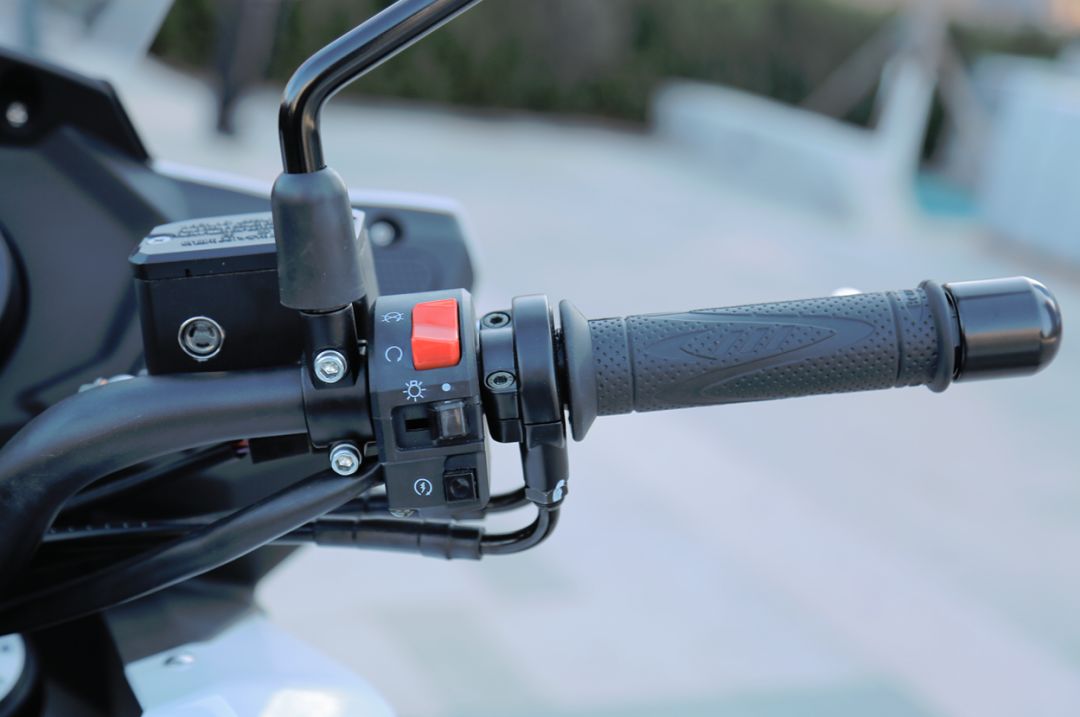 贝纳利黄龙600巡航版测评,贝纳利黄龙600巡航版评测