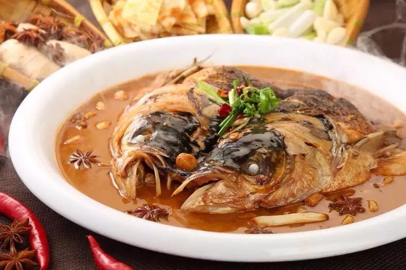 鱼头泡饼创业史,鱼头泡饼利润有多大