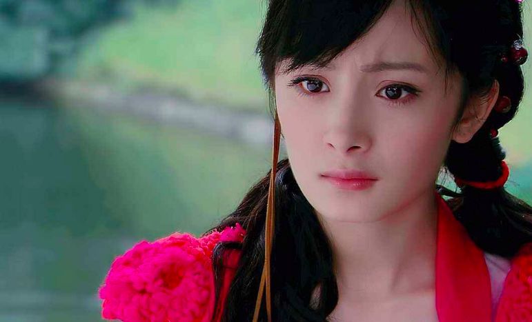 杨幂说熬夜要用多少钱的化妆品,杨幂用的护肤品品牌