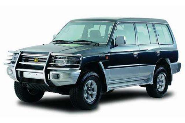 诞生于军工厂，仅卖11万，有人将它比作国产霸道，砸锅卖铁也要买