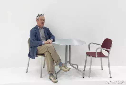 椅子丨专用回收材料制造，每卖一把少一个客户