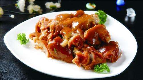 猪手最好吃的做法大全,猪手最好吃的做法放黄豆吗