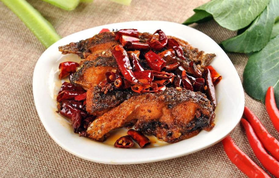 咽炎什么季节犯病,咽炎不容易好怎么办