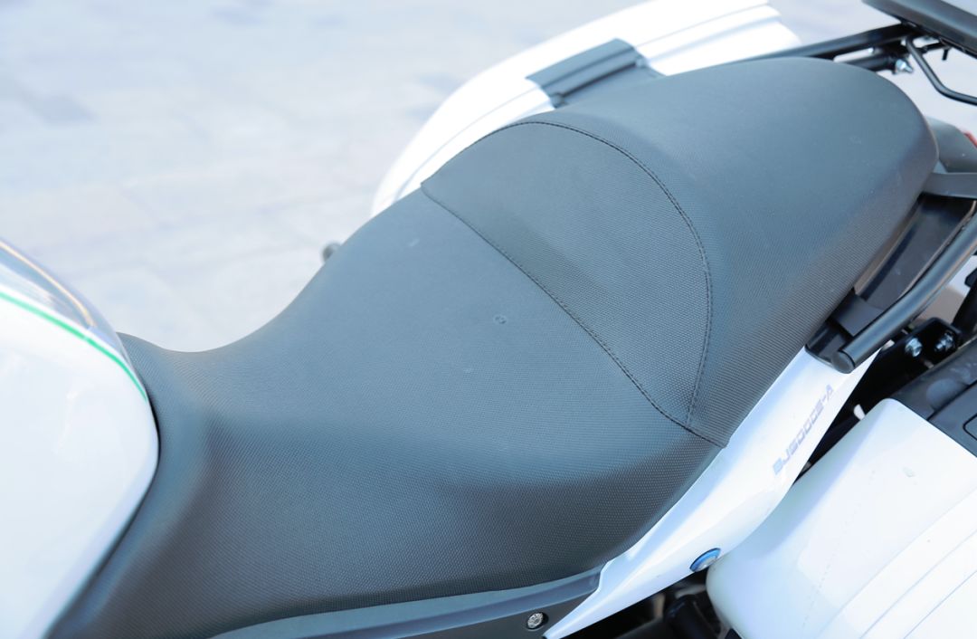 贝纳利黄龙600巡航版测评,贝纳利黄龙600巡航版评测