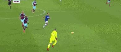 盘点足球场上的远射破门，像远程导弹一样精确打击！