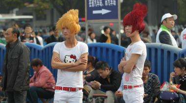 一个坚强一个脆弱:哥特与杀马特