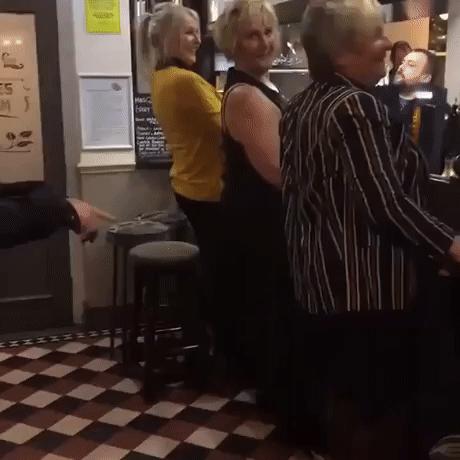 「悟空好冷」徐娘半老，风韵犹存！徐娘到底是谁？